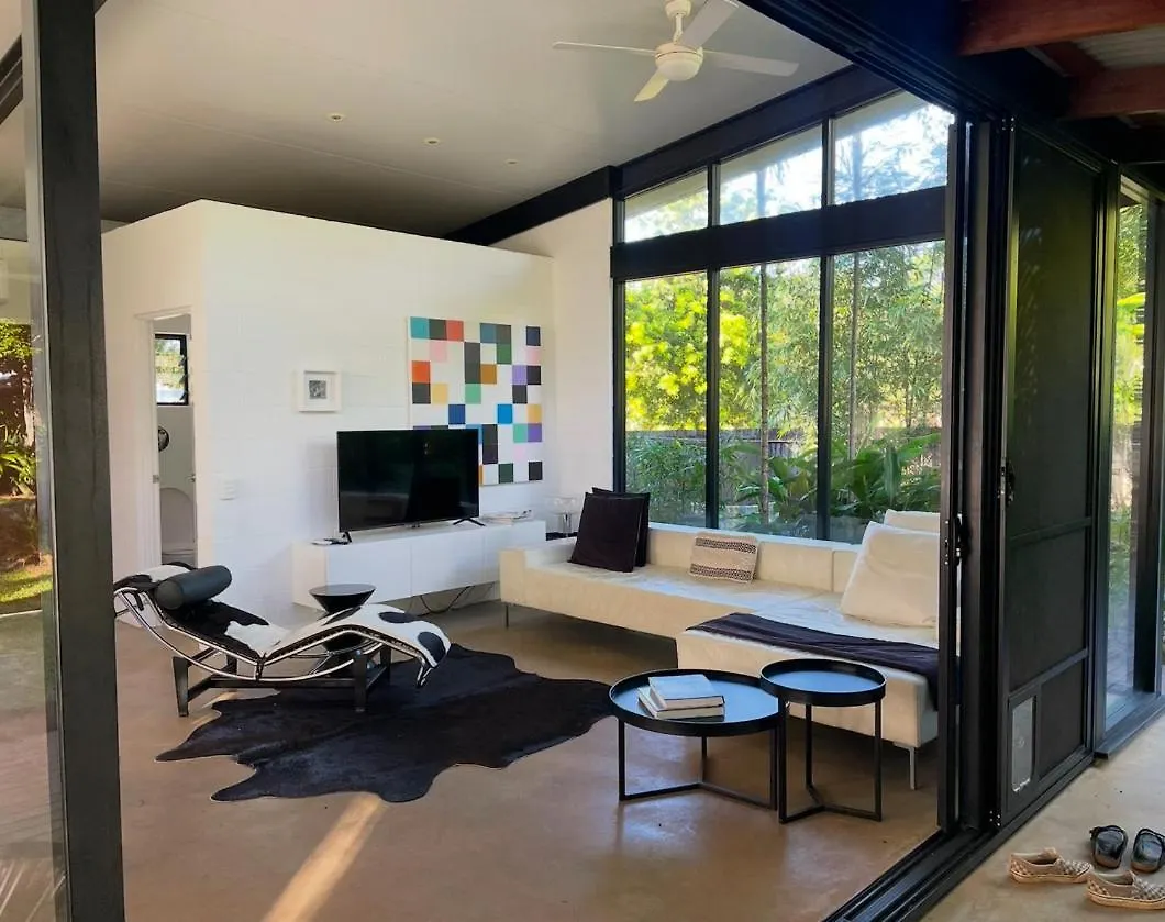 Tropical Modernist Retreat Villa Mission Beach Australia