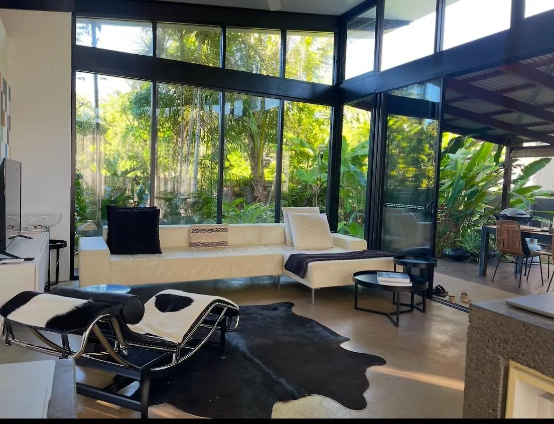 Holiday home Tropical Modernist Retreat Villa Mission Beach