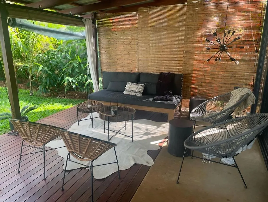 Holiday home Tropical Modernist Retreat Villa Mission Beach Australia