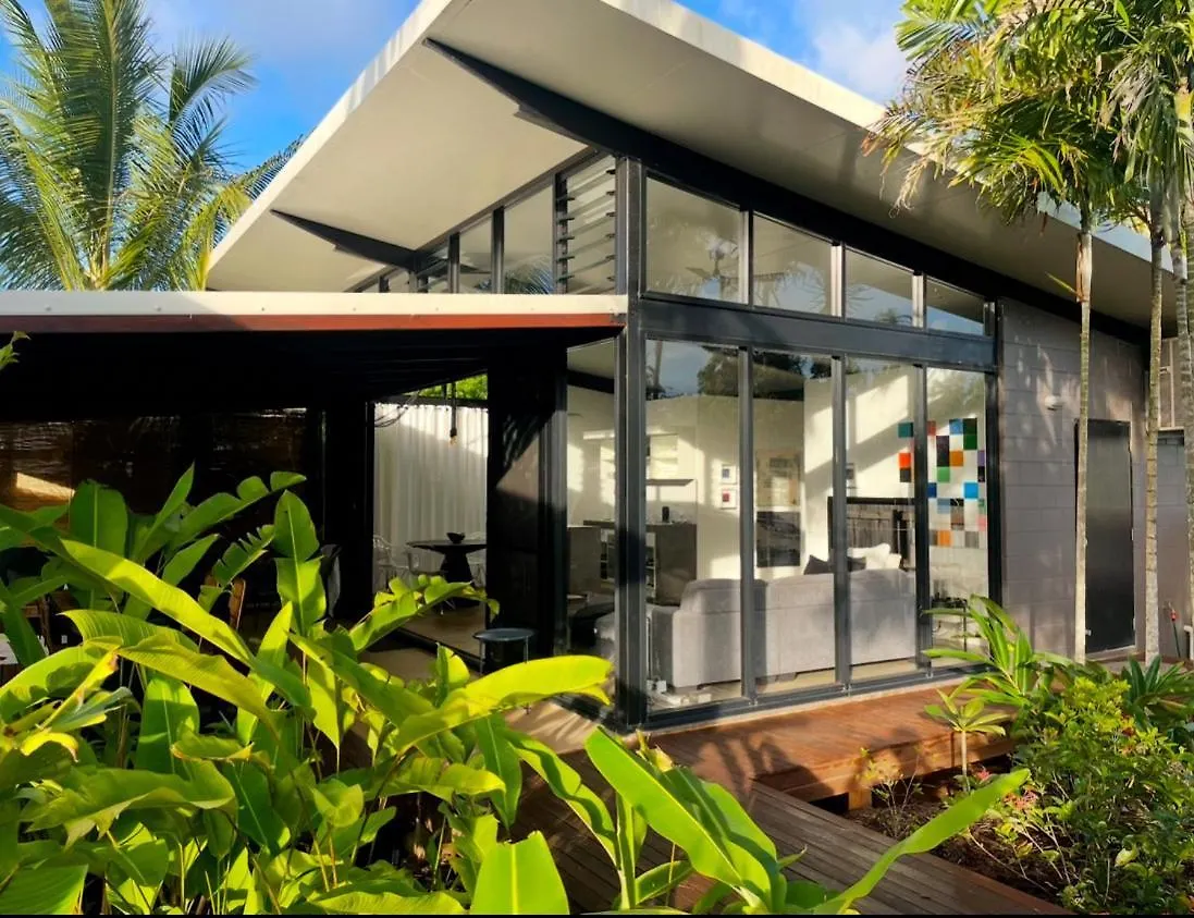 Tropical Modernist Retreat Villa Mission Beach